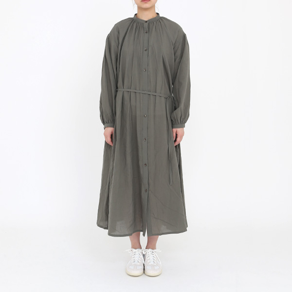 モデル身長163cm/体重51kg(KHAKI)