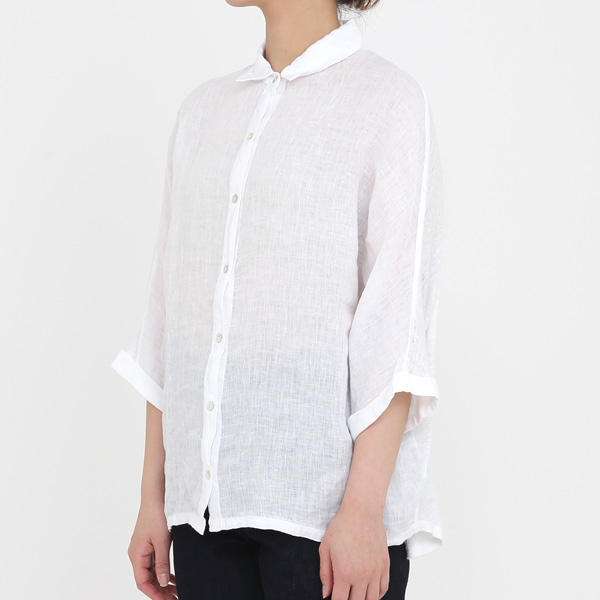 WHITE SOLID XS（モデル身長 163cm）