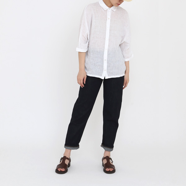 WHITE SOLID XS（モデル身長 163cm）