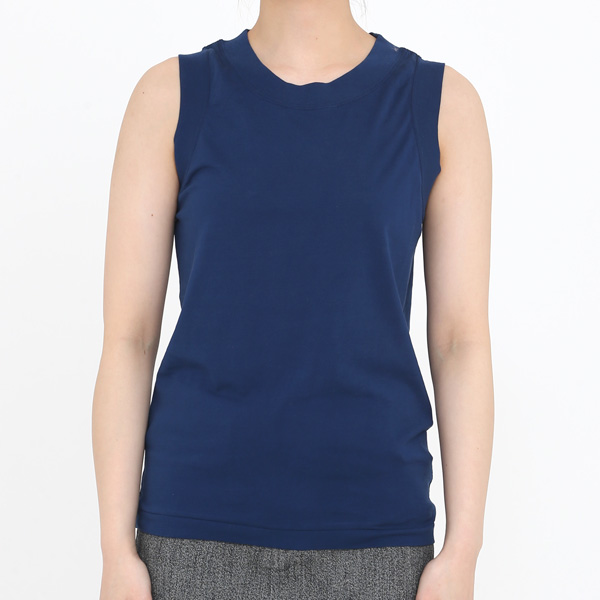 BLUE（モデル身長 163cm）