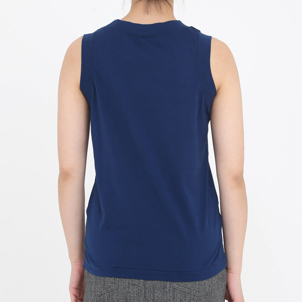 BLUE（モデル身長 163cm）