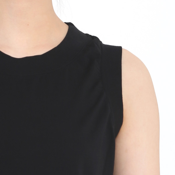 肩周り（BLACK）