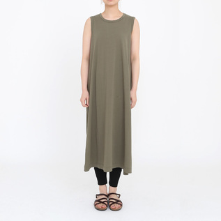 KHAKI(モデル身長 163cm) KHAKI(モデル身長 163cm)