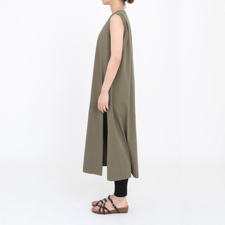 KHAKI(モデル身長 163cm) KHAKI(モデル身長 163cm)