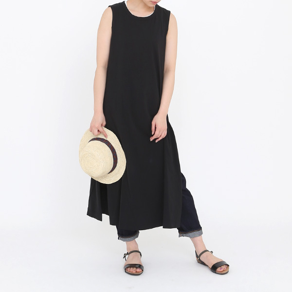 BLACK(モデル身長 163cm) BLACK(モデル身長 163cm)