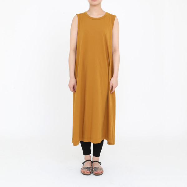 MUSTARD(モデル身長 163cm) MUSTARD(モデル身長 163cm)