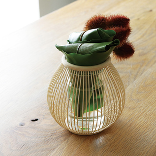 駿河千筋つぼみ花入／公長齋小菅（こうちょうさいこすが）｜愛着を持っ