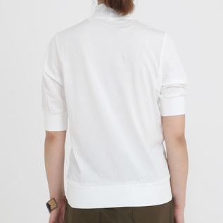 OFF WHITE(モデル身長:163cm) OFF WHITE(モデル身長:163cm)