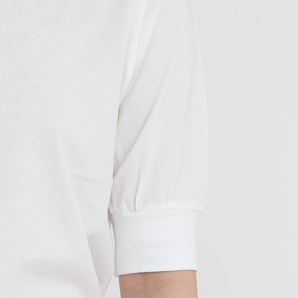 袖（OFF WHITE）