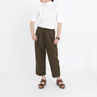 OFF WHITE(モデル身長:163cm) OFF WHITE(モデル身長:163cm)
