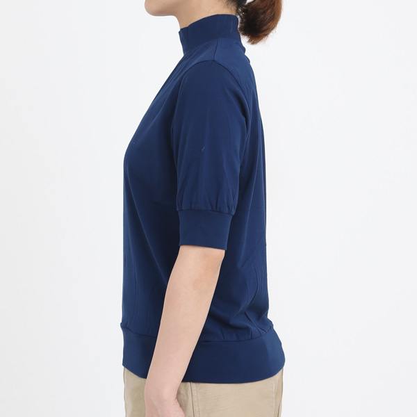 BLUE（モデル身長：163cm）