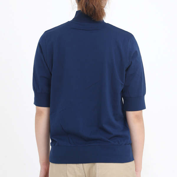 BLUE（モデル身長：163cm）
