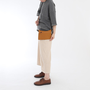 CAMEL(モデル身長:163cm) CAMEL(モデル身長:163cm)