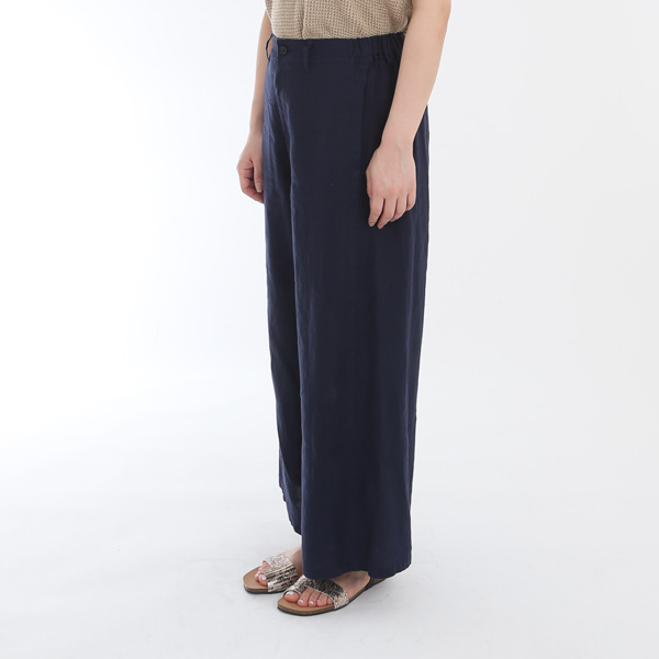 ネイビー（モデル身長：163cm）