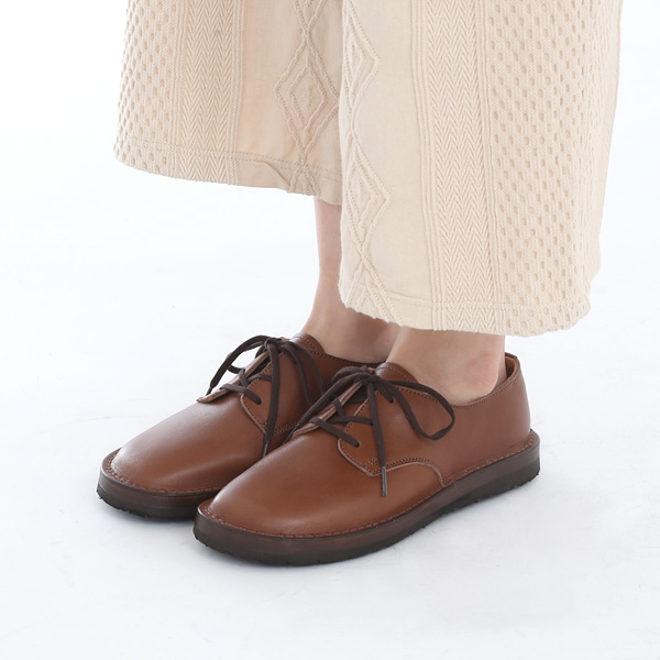 着用イメージ（BROWN）
