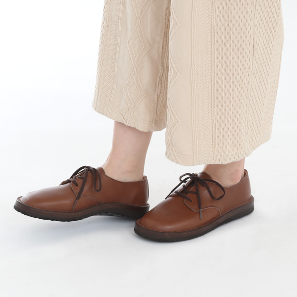 着用イメージ（BROWN）