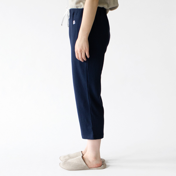 モデル身長：162cm（NAVY　サイズM）