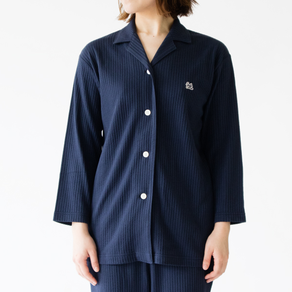 モデル身長：162cm（NAVY　サイズM）