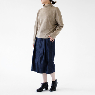 TOP BEIGE(モデル身長:162cm) TOP BEIGE(モデル身長:162cm)