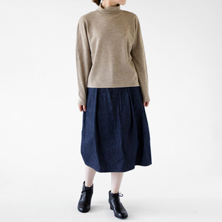 TOP BEIGE(モデル身長:162cm) TOP BEIGE(モデル身長:162cm)