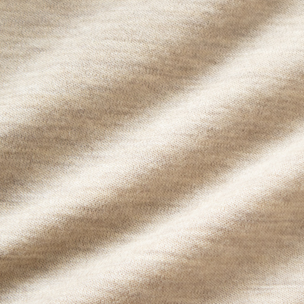 肌触り滑らかなウール素材（TOP BEIGE）